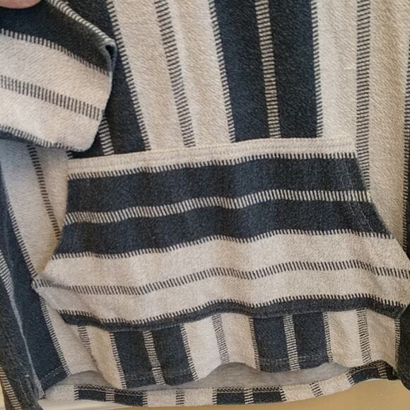 Brooklyn Cloth Pullover Hoodie with Kangaroo Pocket size Small - Picture 4 of 8